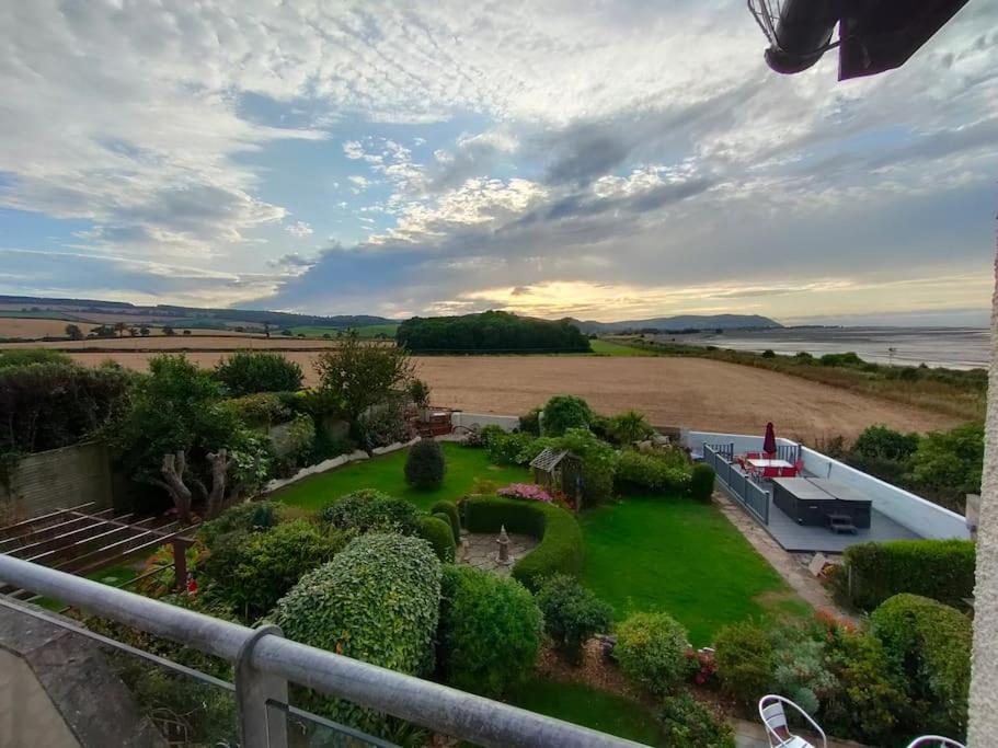 Blue Anchor House - Seaview, Hot Tub Apartments Esterno foto