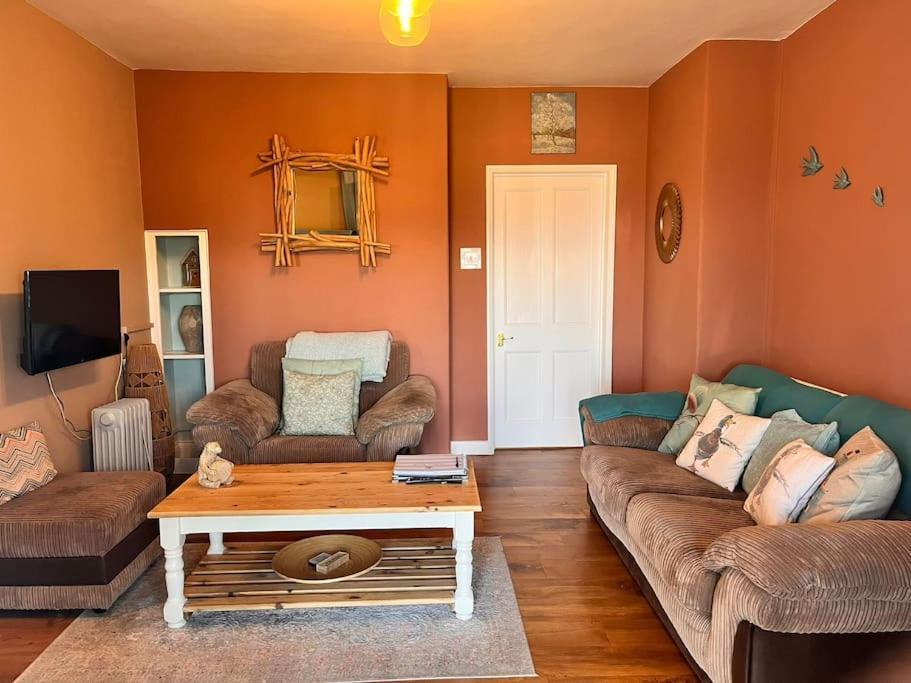 Blue Anchor House - Seaview, Hot Tub Apartments Esterno foto