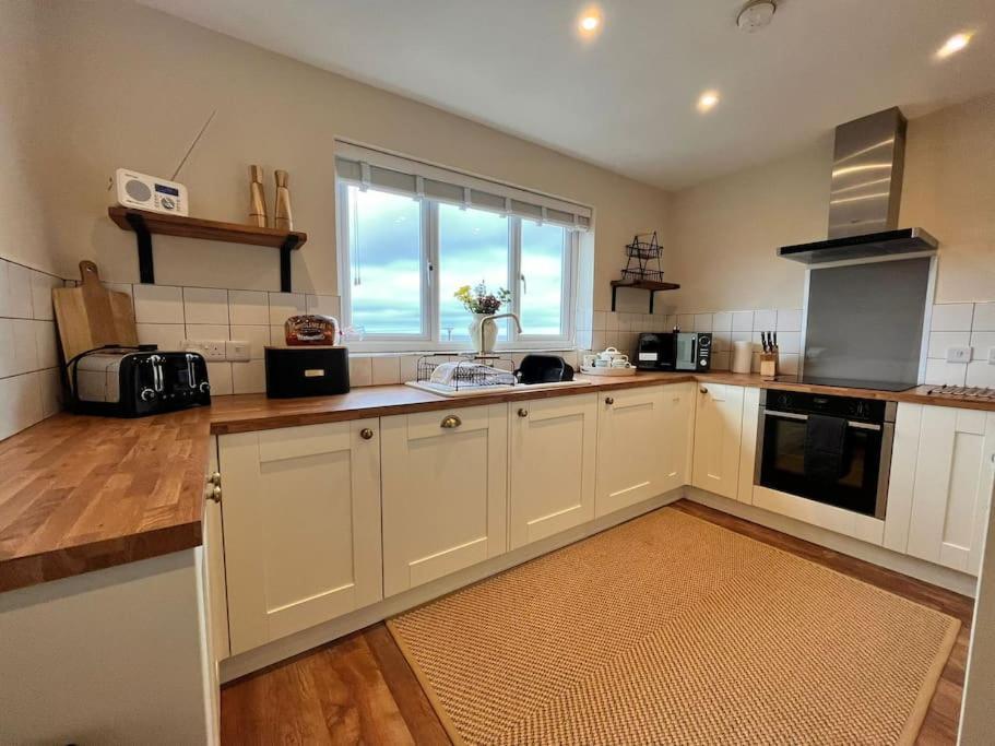 Blue Anchor House - Seaview, Hot Tub Apartments Esterno foto