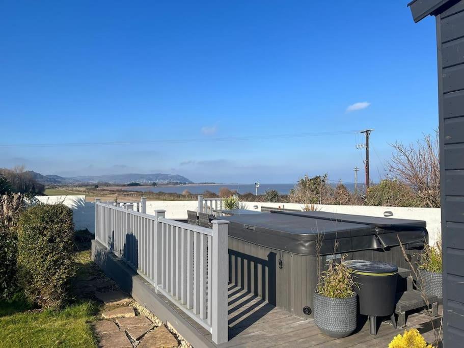 Blue Anchor House - Seaview, Hot Tub Apartments Esterno foto