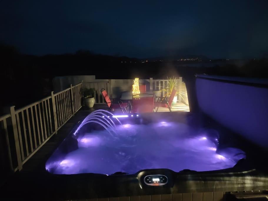 Blue Anchor House - Seaview, Hot Tub Apartments Esterno foto
