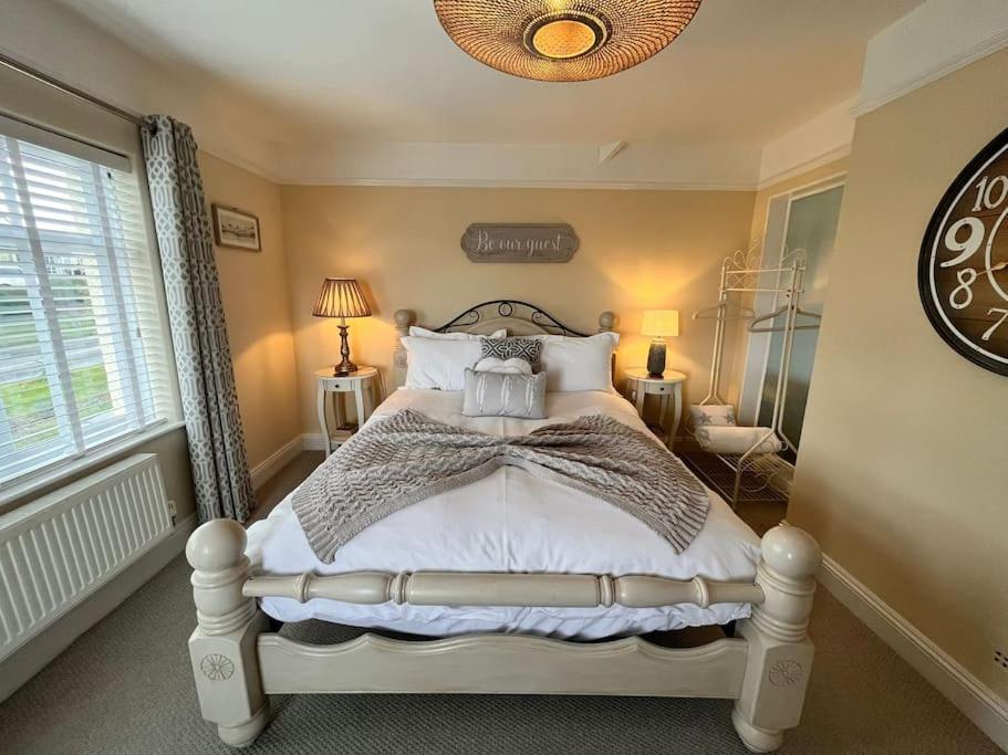 Blue Anchor House - Seaview, Hot Tub Apartments Esterno foto